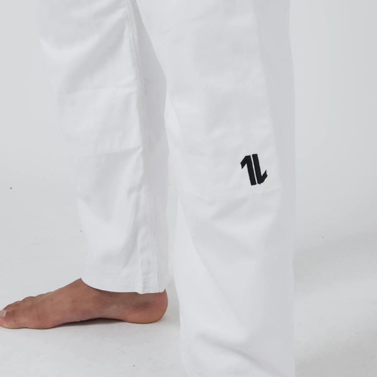 BJJ Gi Kingz The One V2 IBJJF Blanc  - Image 16