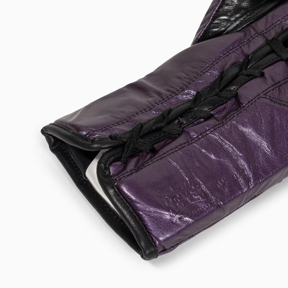 Gants de boxe Cleto Reyes Professionnel CB2 Violet avec lacets  - Image 9