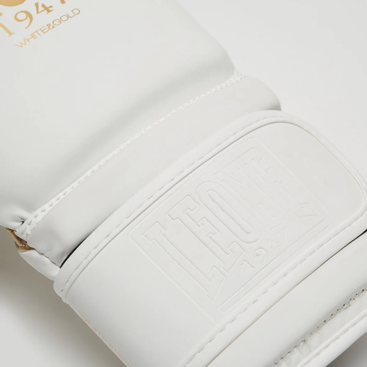Gants de boxe Leone Idol GN059D Blanc-or  - Image 6
