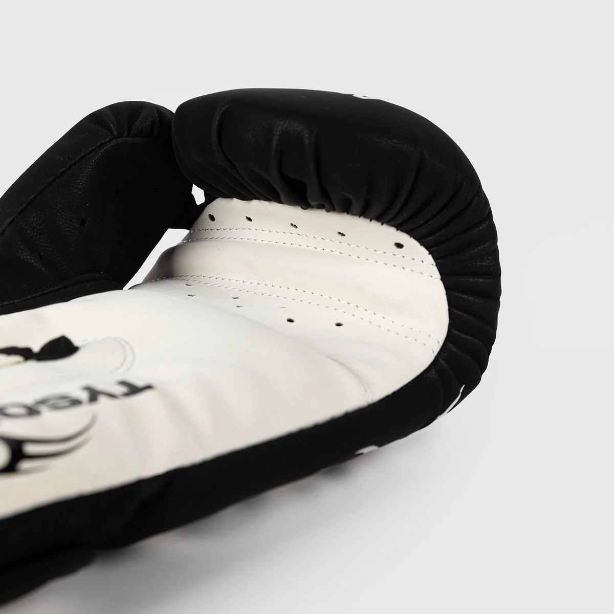 Gants de boxe Venum Mike Tyson Replica  - Image 5
