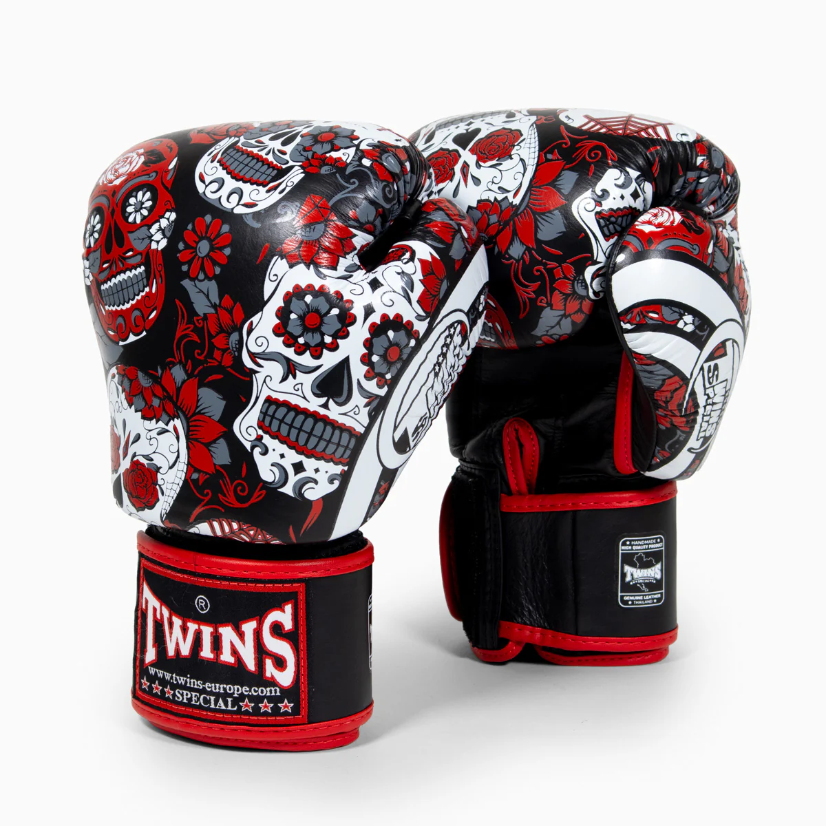 Gants de Muay Thai Twins Special FBGVL 3 Skull Rouge  - Image 2
