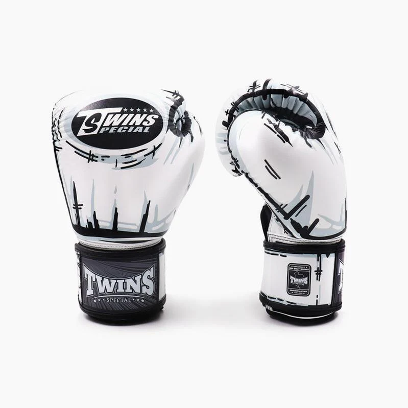 Gants de Muay Thai Twins Special FBGVL4-66 Comic