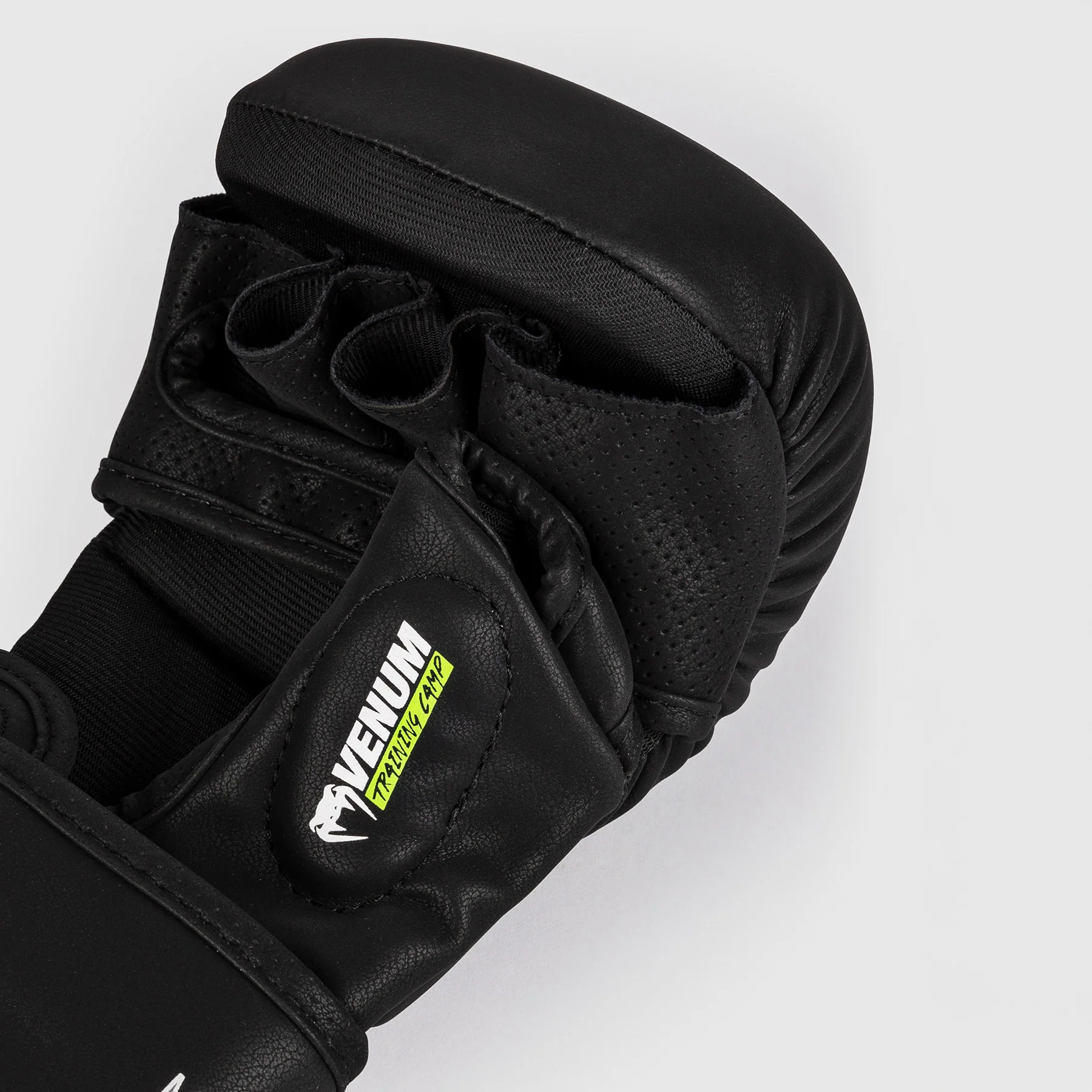 Gants MMA 7 Oz Venum Training Camp 4.0 sparring - Image 4