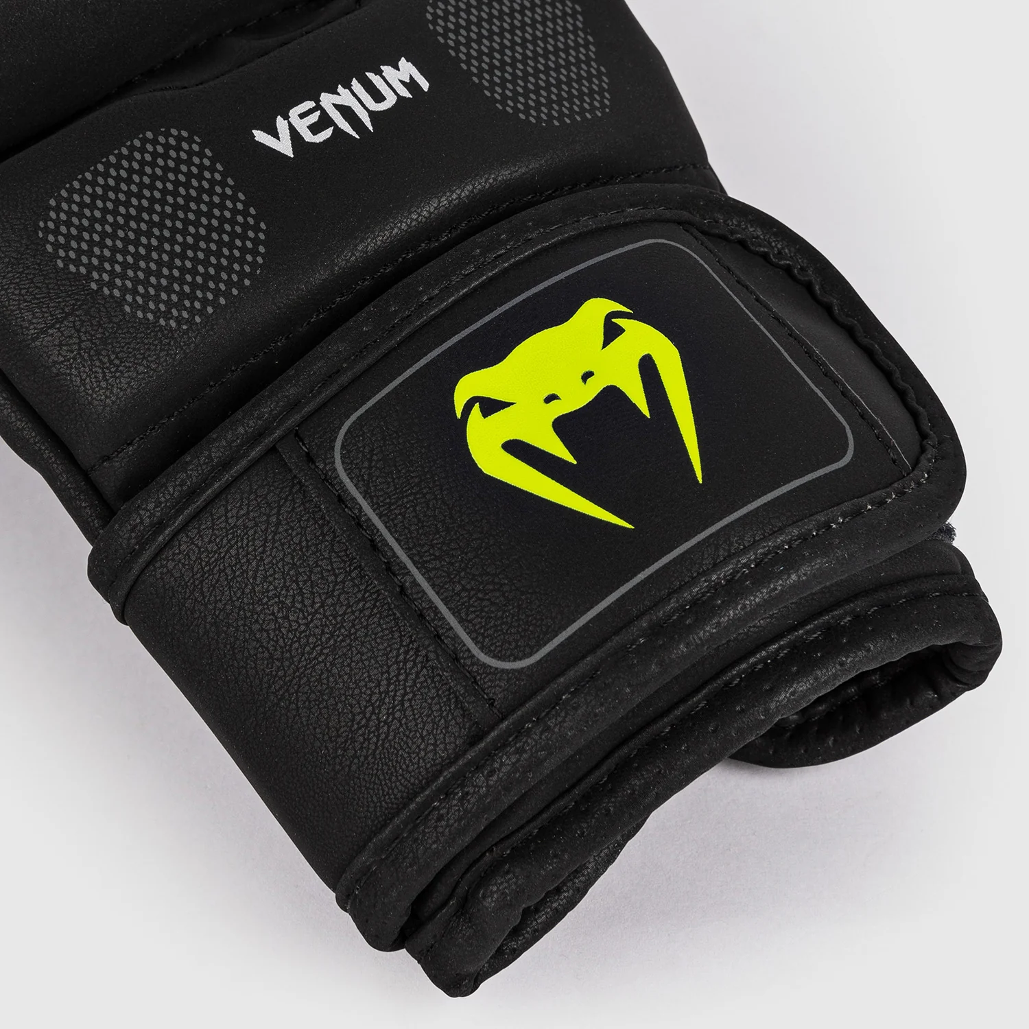 Gants MMA 7 Oz Venum Training Camp 4.0 sparring - Image 5