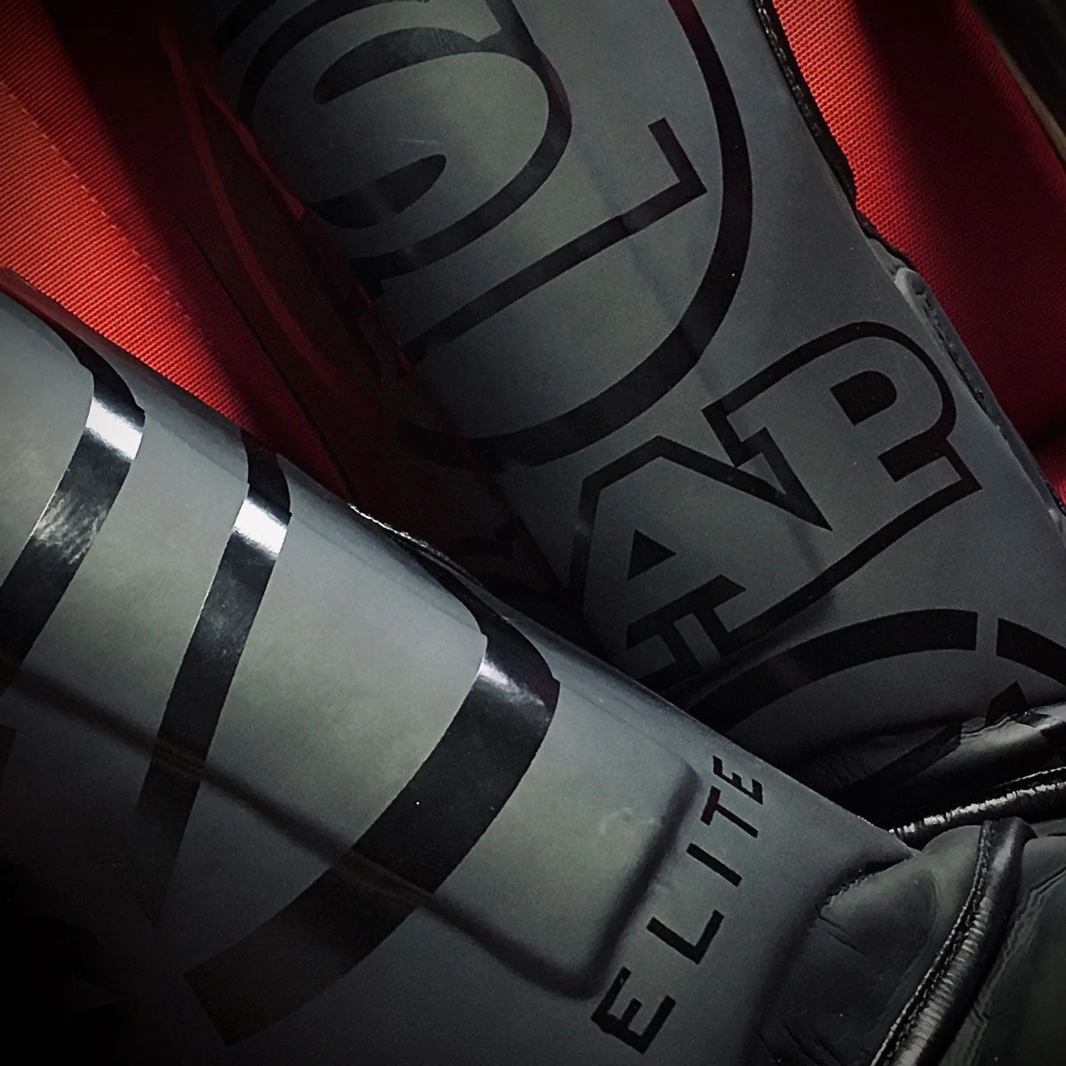 Protège-tibias chaussettes SAP Elite avec pied parapluie  - Image 3