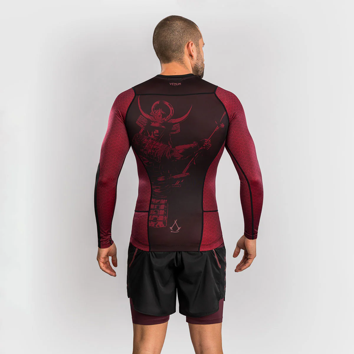 Rashguard Venum Assassin's Creed Shadows manches longues Rouge-noir 