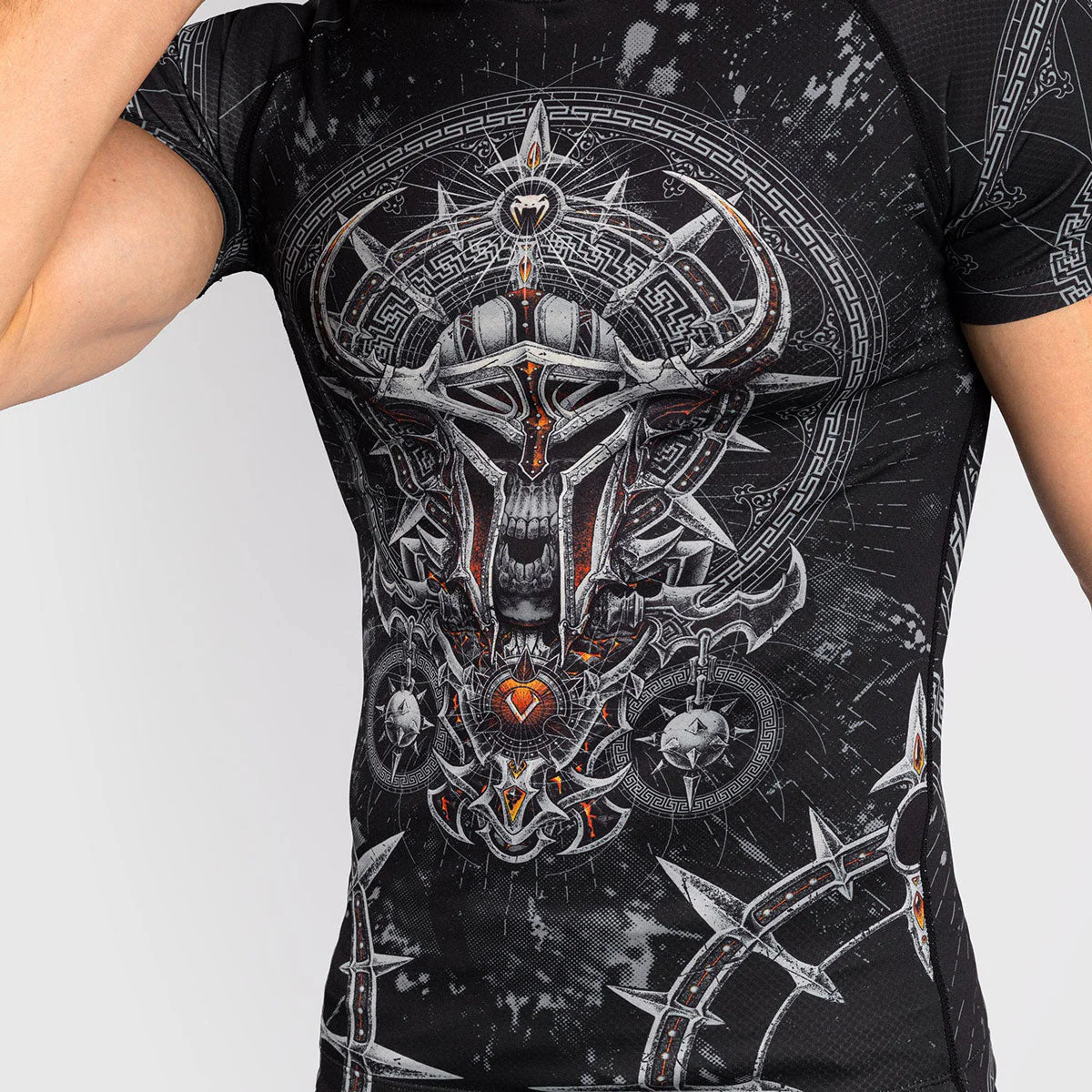Rashguard Venum Gladiator 5.0 manches courtes Noir-Argent  - Image 4