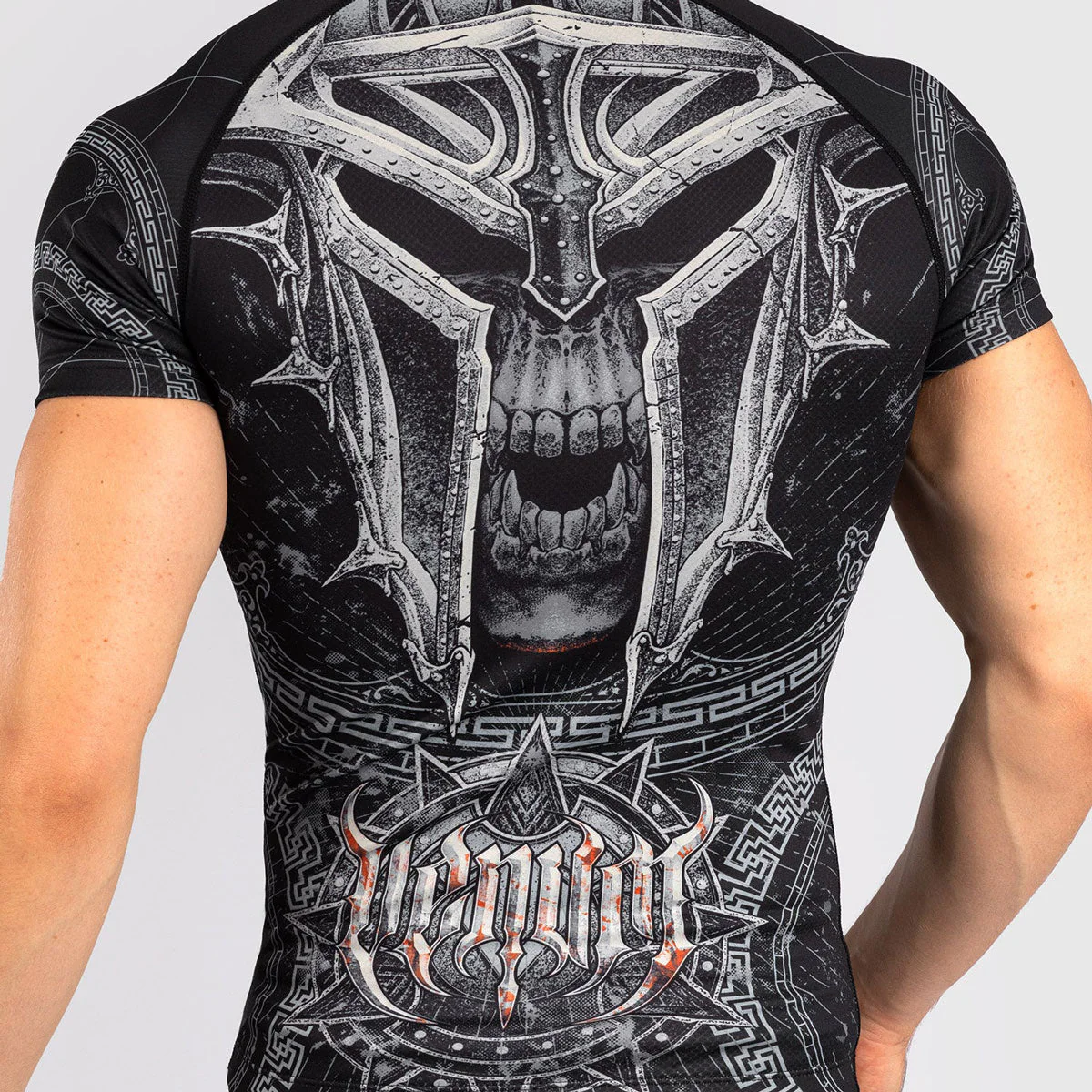Rashguard Venum Gladiator 5.0 manches courtes Noir-Argent  - Image 5