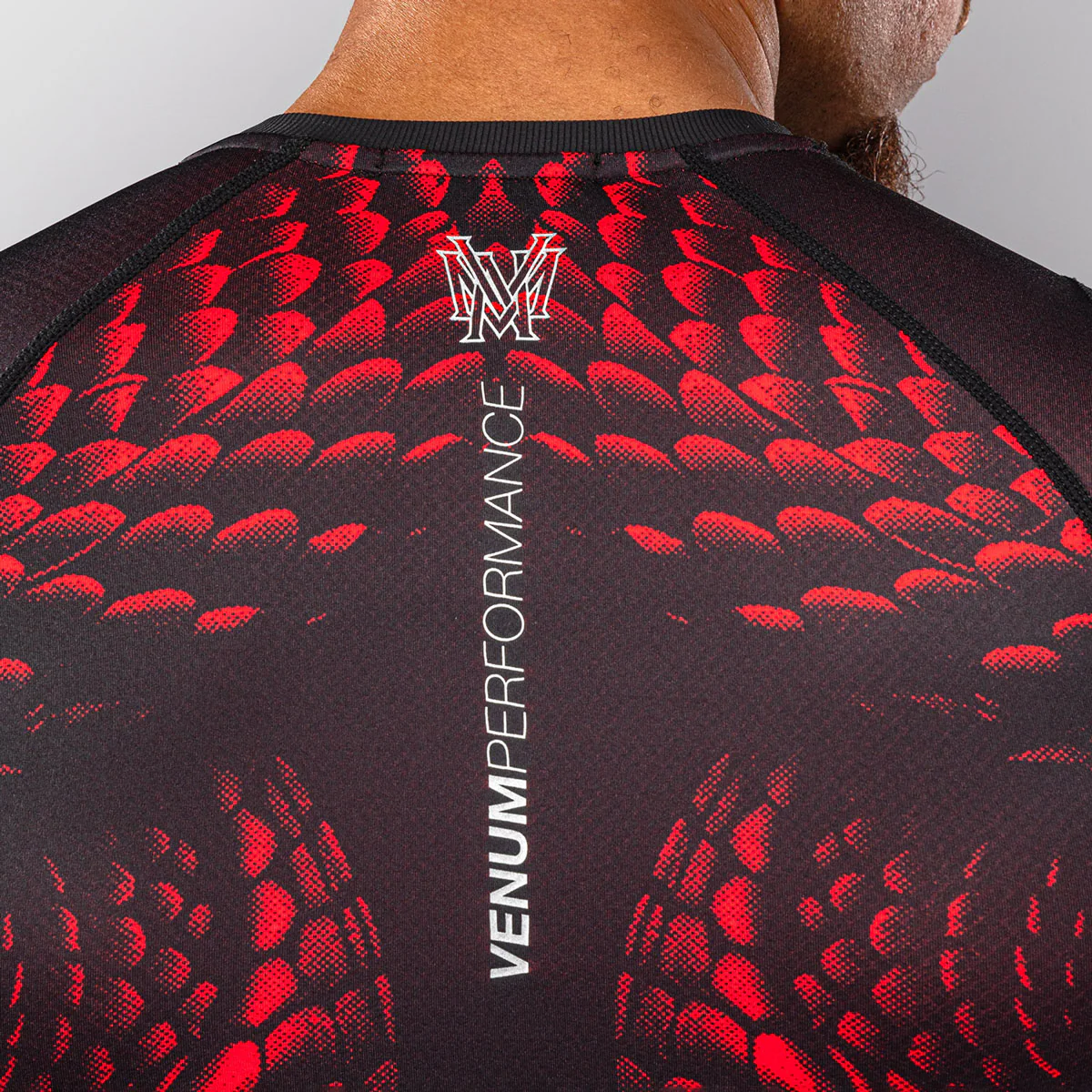Rashguard Venum Matupa manches courtes Noir-rouge  - Image 5