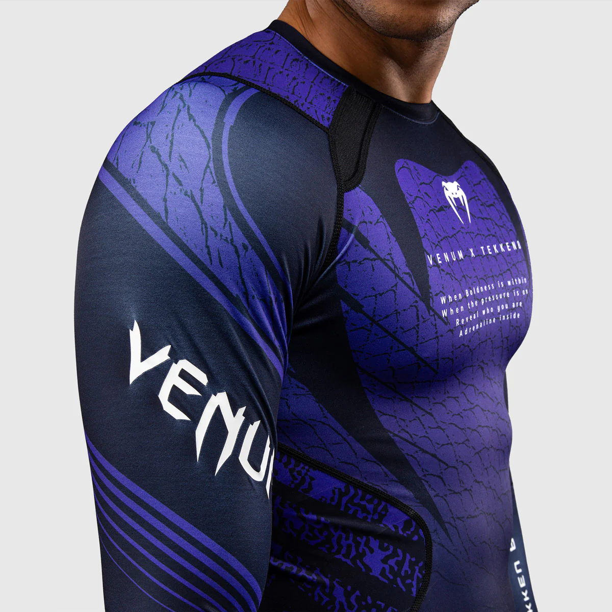 Rashguard Venum Tekken 8 Kazuya manches longues Noir-violet  - Image 6