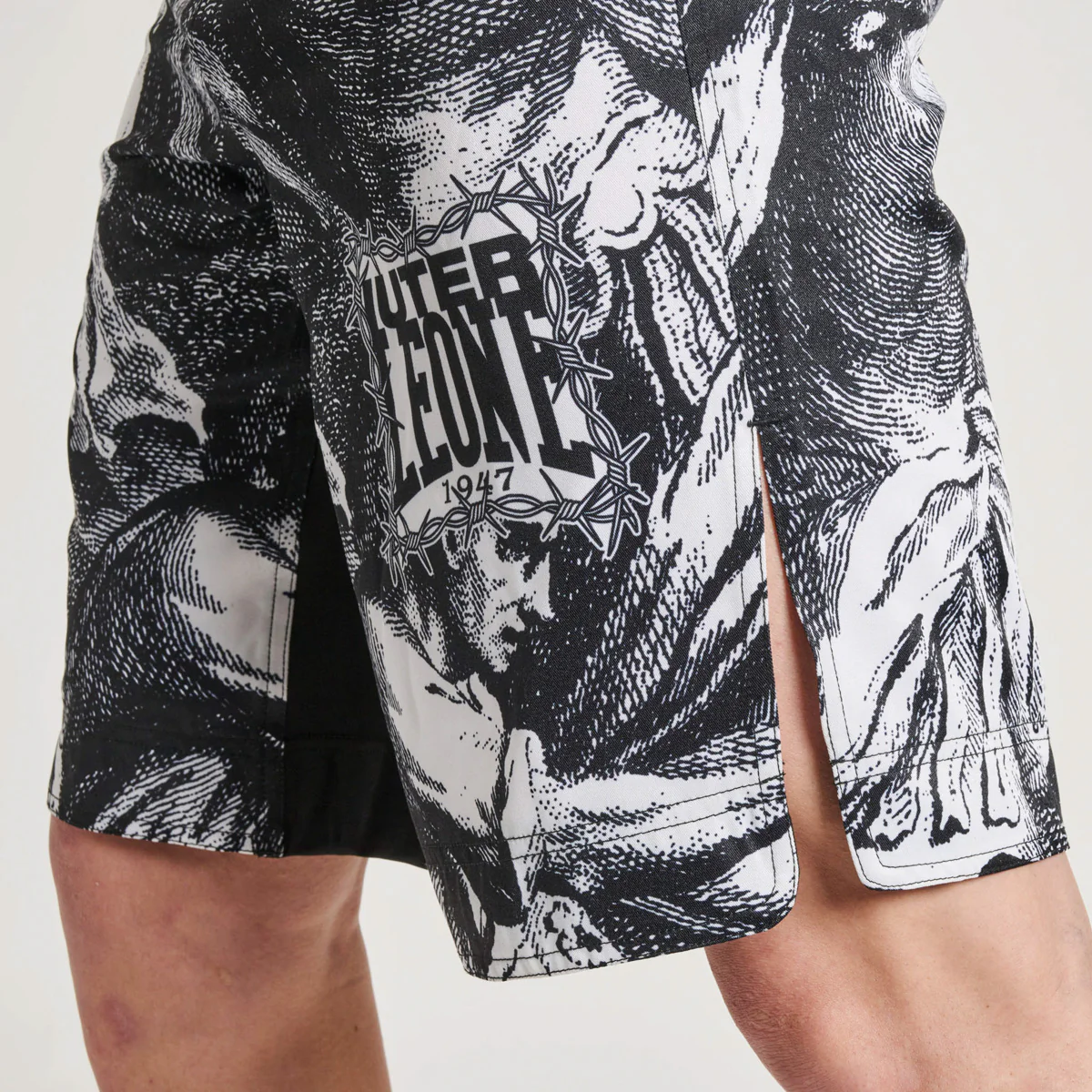 Shorts de MMA Leone IUTER Barbed Wire AB04IU Noir  - Image 6