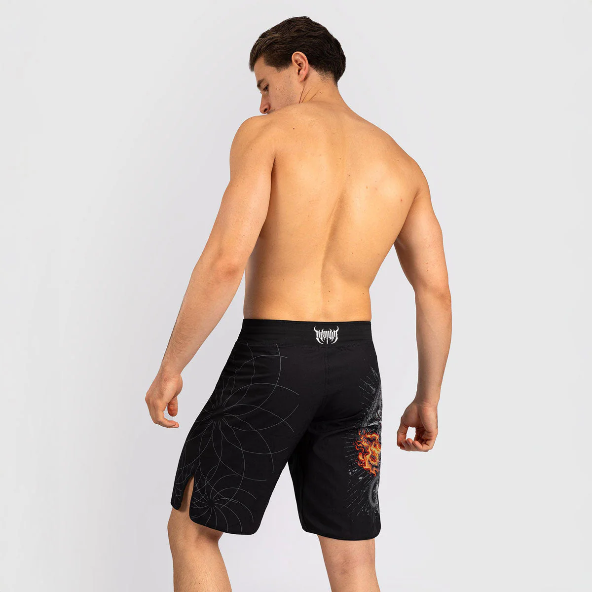 Shorts de MMA Venum Gladiator 5.0 Noir-Argent - Image 3