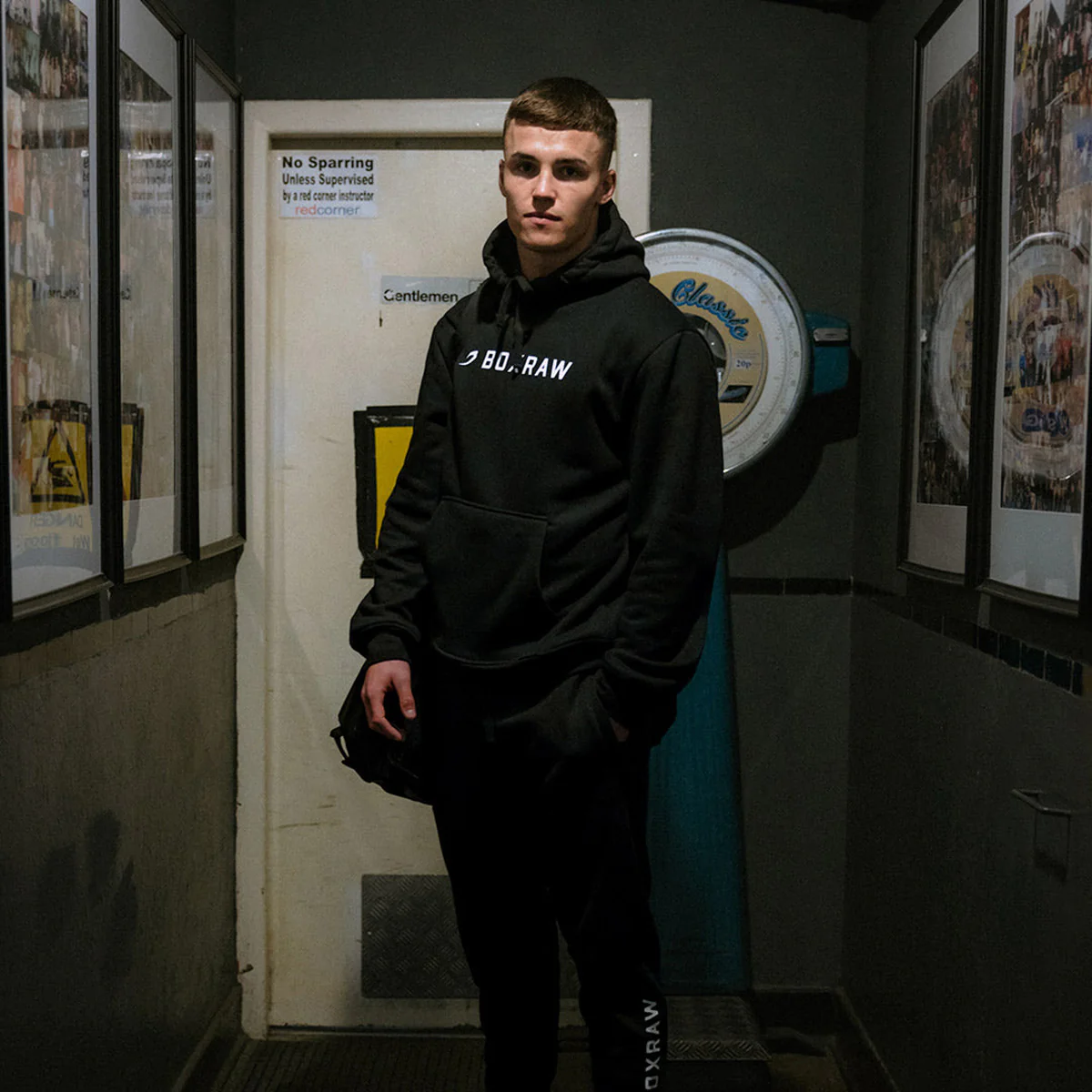 Sweat Boxraw A.B.C. avec capuche Noir  - Image 11