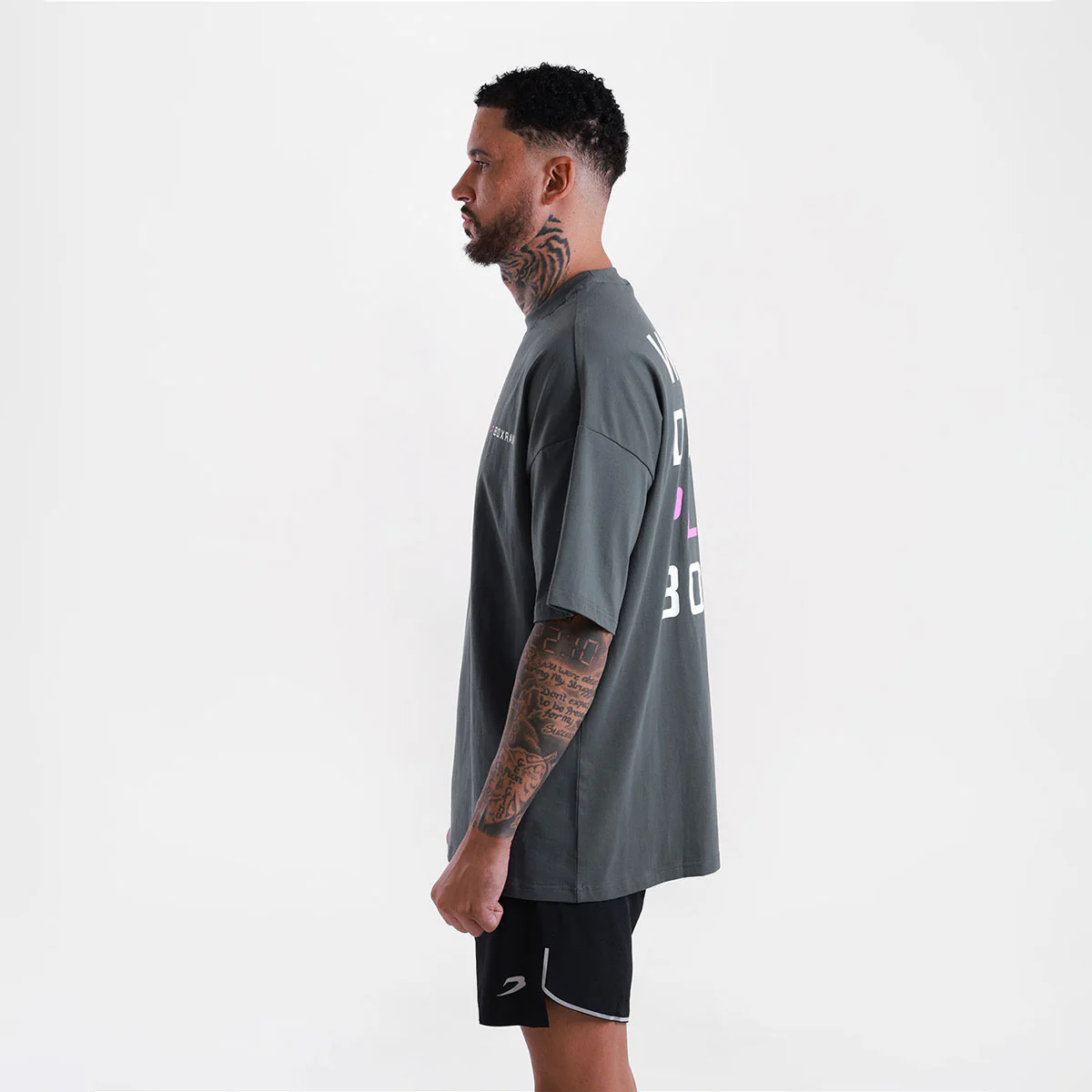 T-shirt Boxraw We Don't Play Boxing Oversize Gris-rose  - Image 3