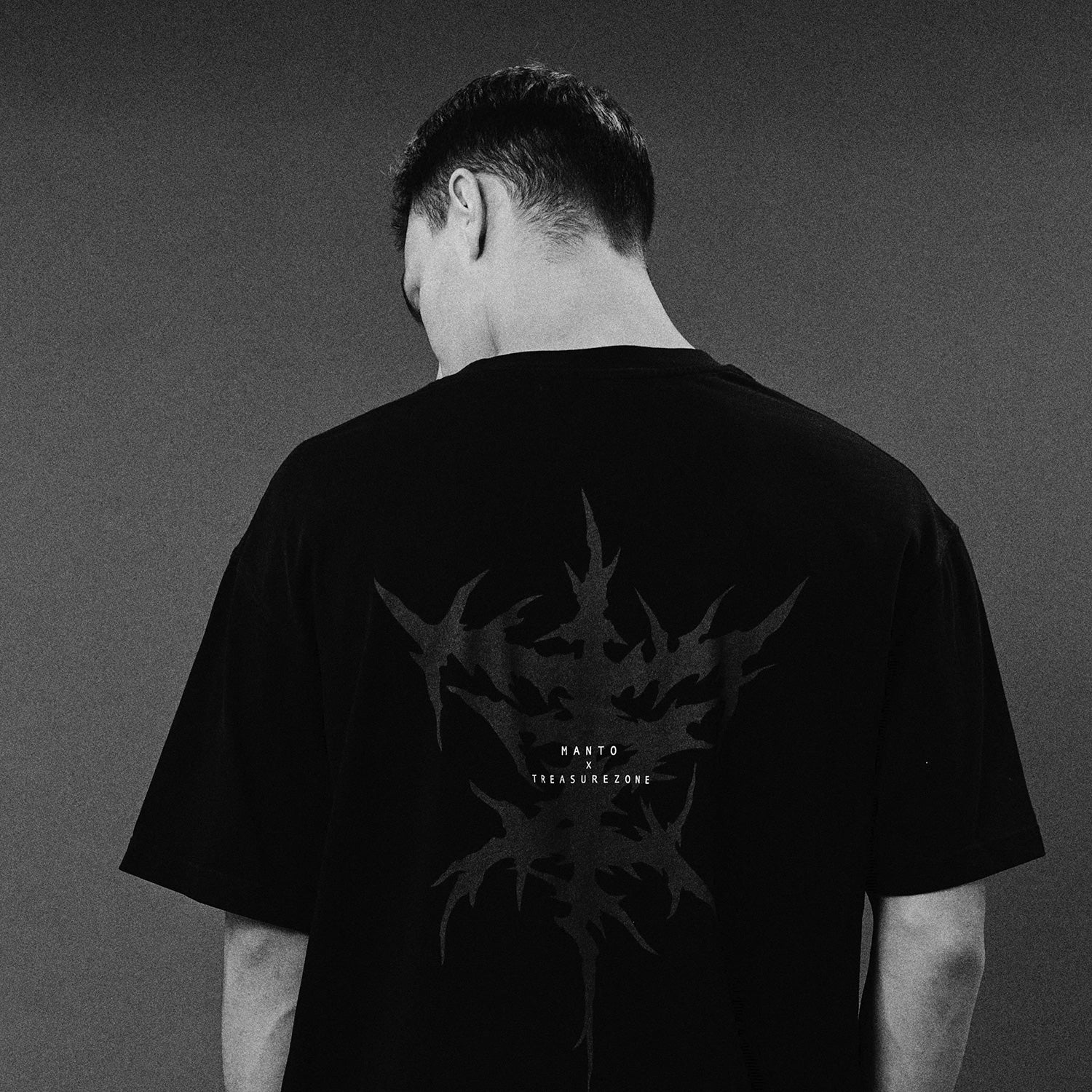 T-shirt oversize Manto Treasure Zone Noir  - Image 6