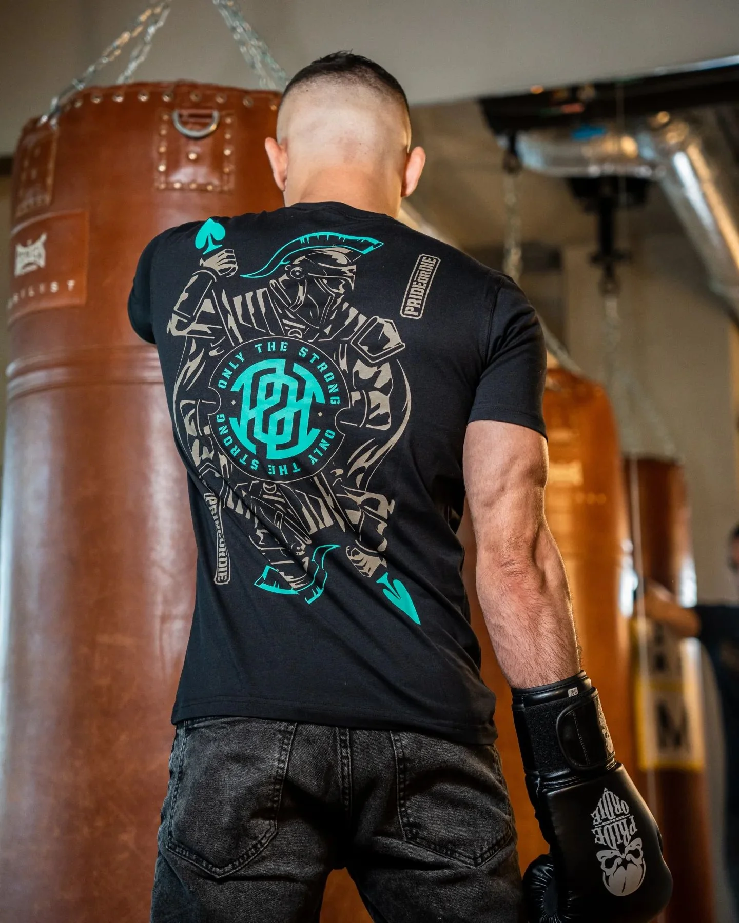 T-shirt Pride or Die Seuls les forts  - Image 8