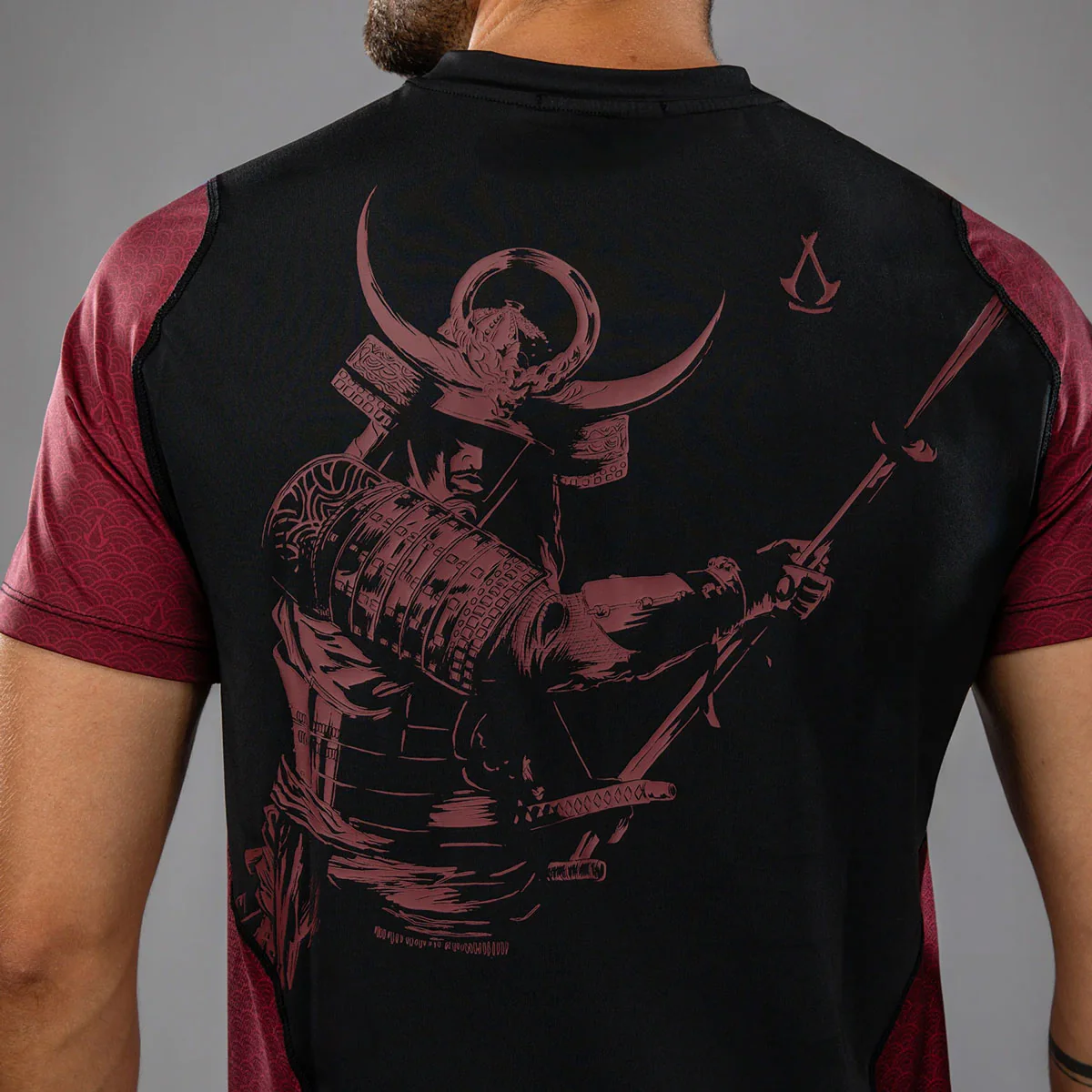 T-shirt Venum Assassin's Creed Shadows Dry Tech Rouge-noir  - Image 4