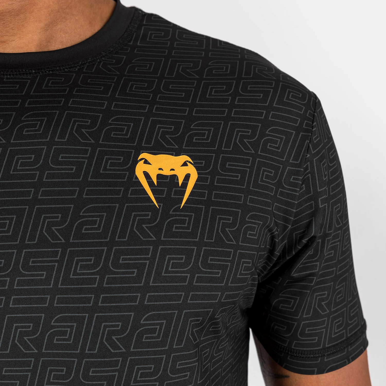 T-shirt Venum X Ares 2.0 Dry Tech Noir-or  - Image 6